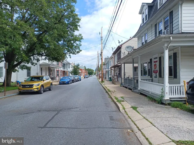 $250,000 | 43 West Ferdinand Street, Manheim, PA 17545