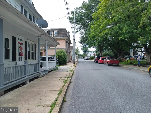 $250,000 | 43 West Ferdinand Street, Manheim, PA 17545