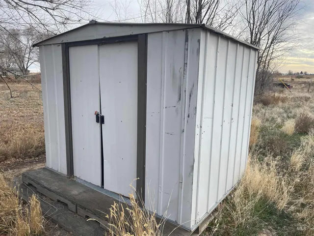 $200,000 | 319 Southwest Fly By Avenue, Mountain Home, ID 83647