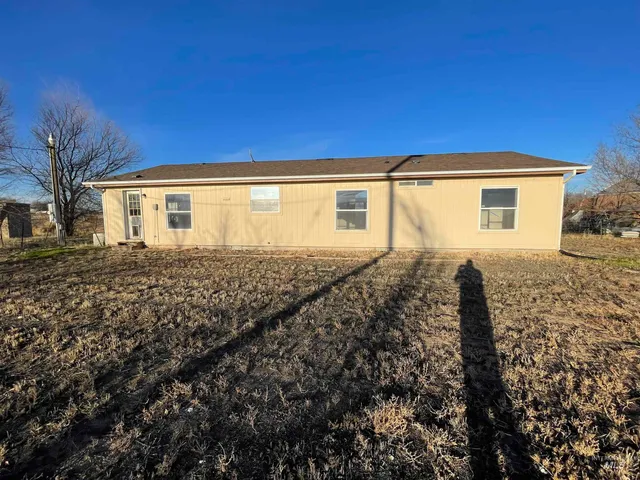 $200,000 | 319 Southwest Fly By Avenue, Mountain Home, ID 83647