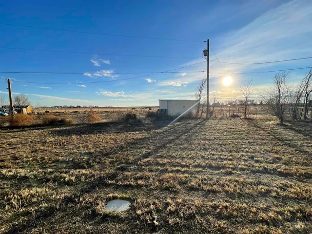 $200,000 | 319 Southwest Fly By Avenue, Mountain Home, ID 83647