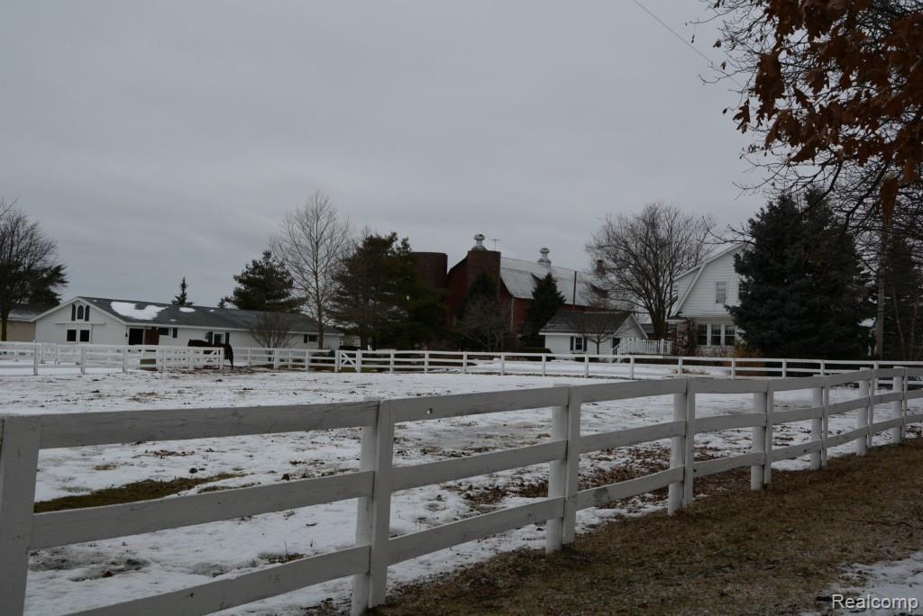 3037 West Newark Road Lapeer, MI 48446 - Photo 8 of 70 3037 Newark Rd (3).jpg