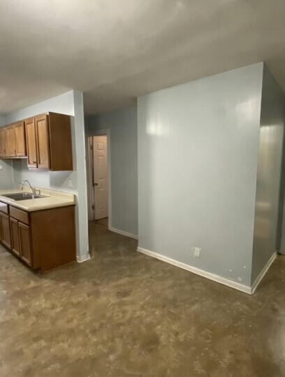 1701 Edgewood Avenue Racine, WI 53404 - Photo 5 of 12 1701EdgewoodAve_65297_5