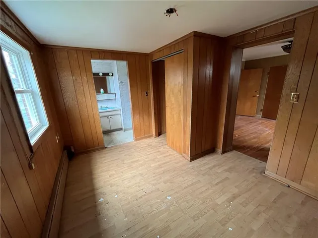 a view of utility room