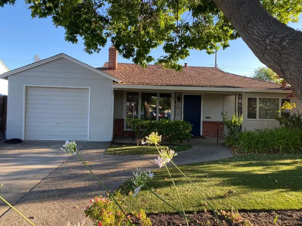 $2,498,000 | 4072 Sutherland Drive, Palo Alto, CA 94303
