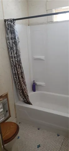 $69,900 | 210 West 5th Street, Pittsburg, KS 66762