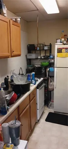 $69,900 | 210 West 5th Street, Pittsburg, KS 66762