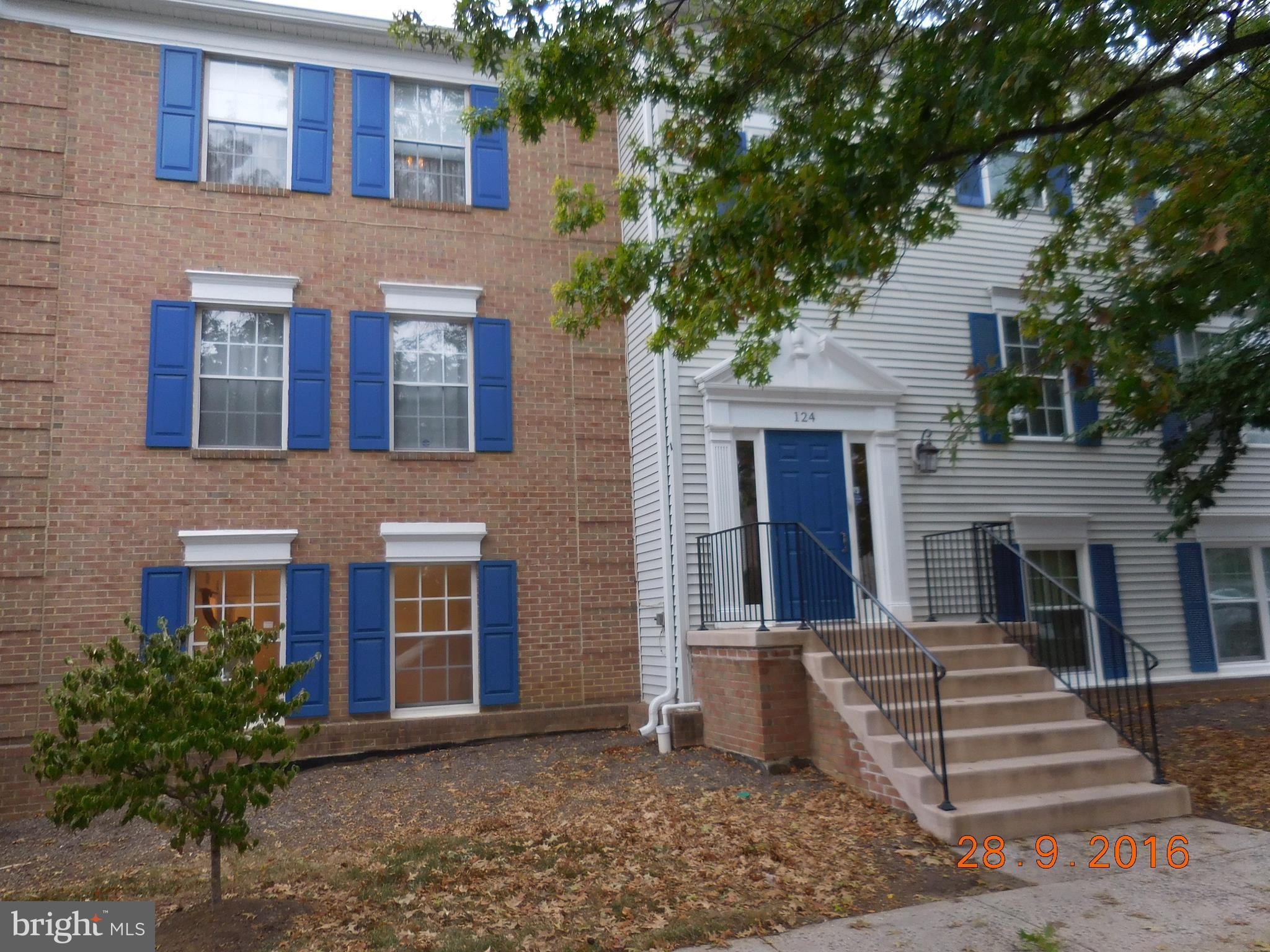 124 Fort Evans Road Southeast, Unit A Leesburg, VA 20175 - Photo 1 of 6 Exterior (General)
