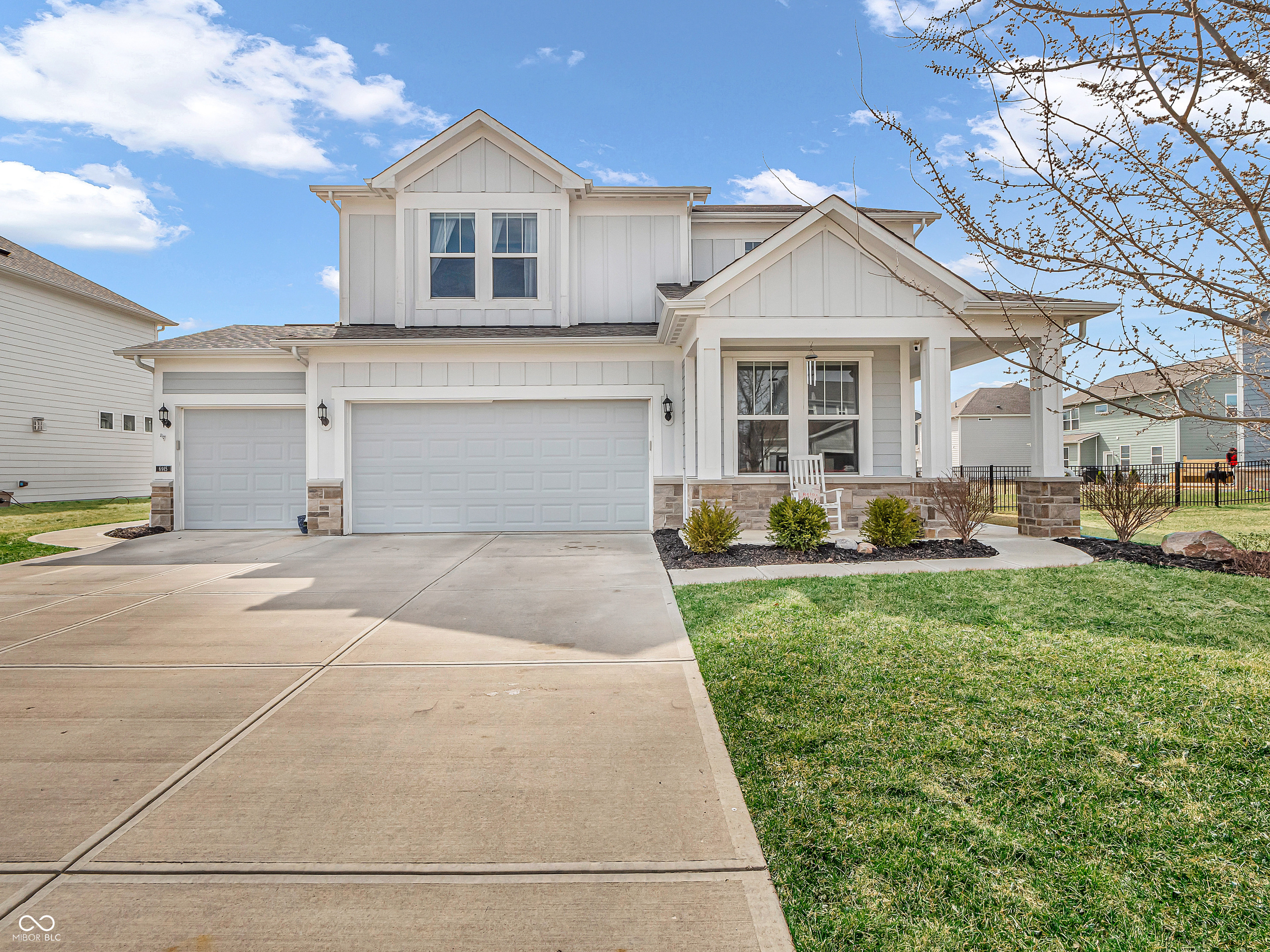 6915 Diamondleaf Way Brownsburg, IN 46112 - Photo 2 of 45