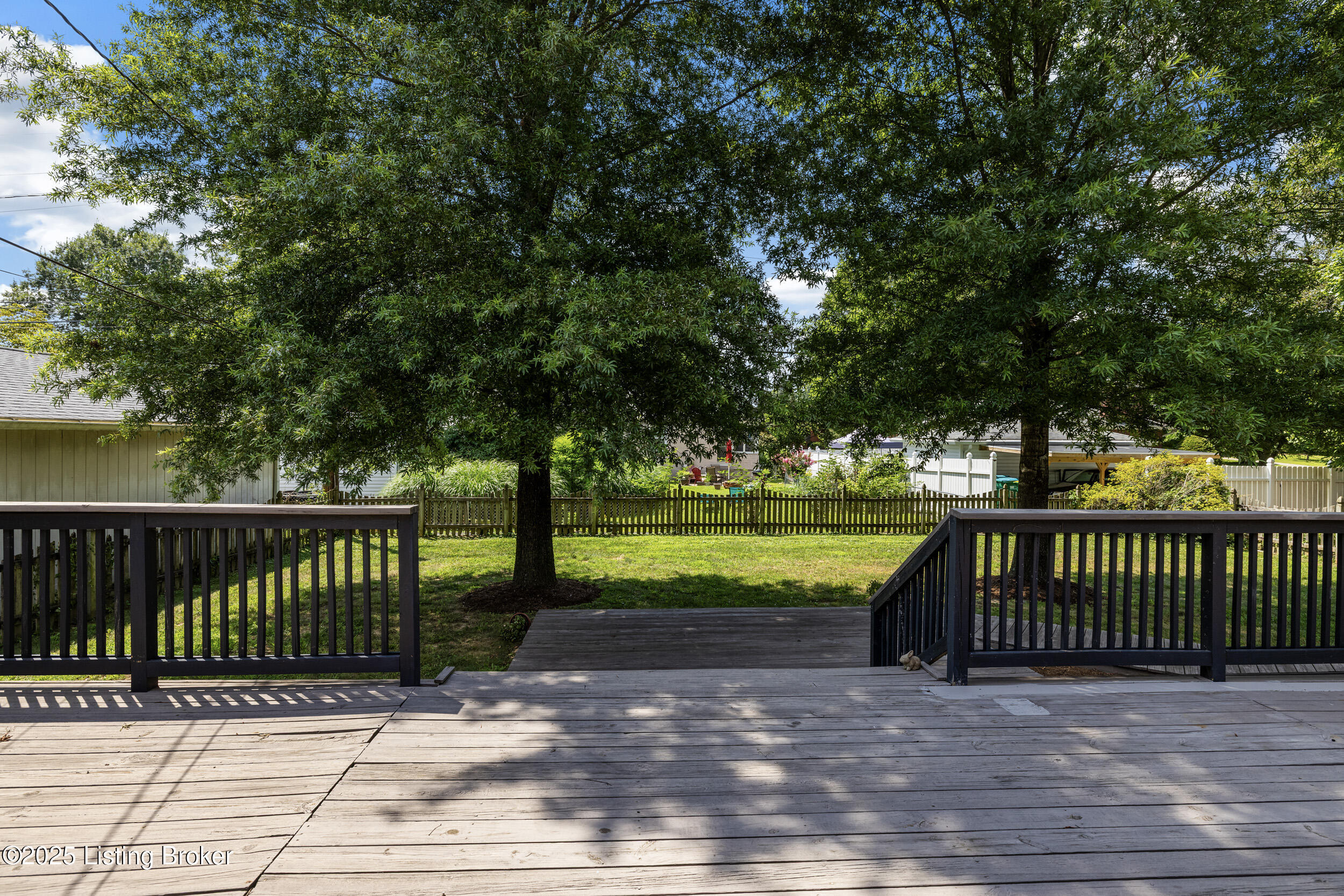 222 Brunswick Road Louisville, KY 40207 - Photo 33 of 40 3U8A1392