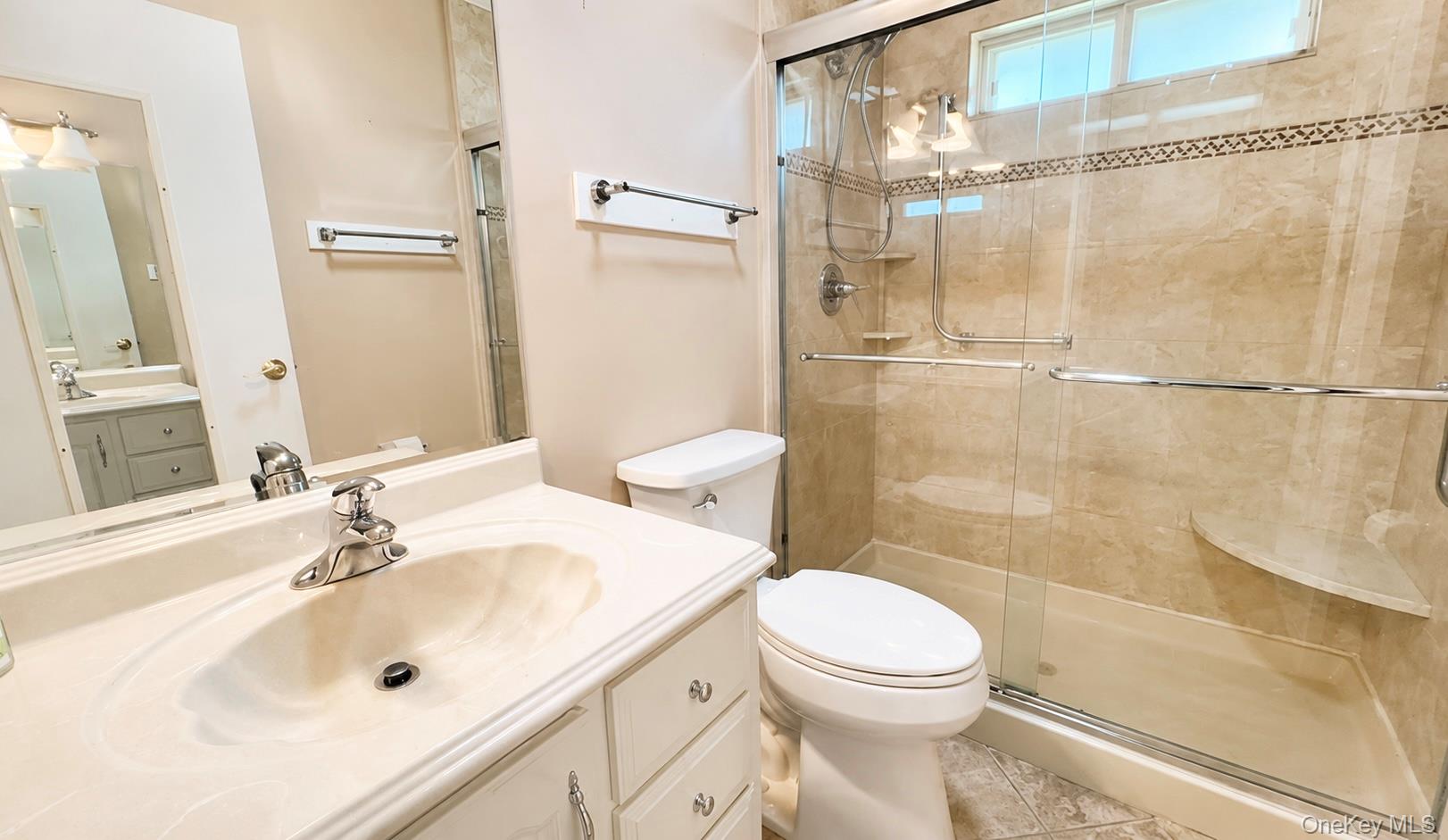 344 Woodbridge Drive, Unit B Ridge, NY 11961 - Photo 9 of 13 Gallery Image 9