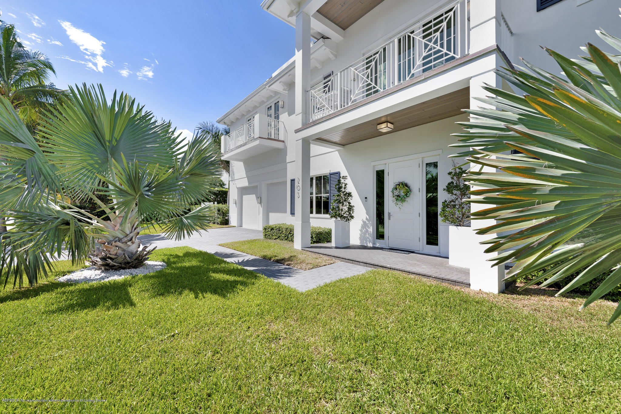 205 Edmor Road West Palm Beach, FL 33405 - Photo 3 of 17 2