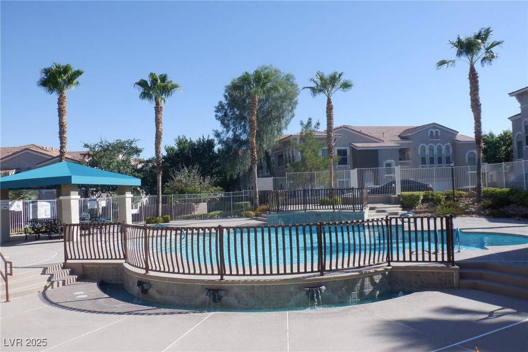 10001 Peace Way, Unit 1270 Las Vegas, NV 89147 - Photo 27 of 30 Community Pool and Spa