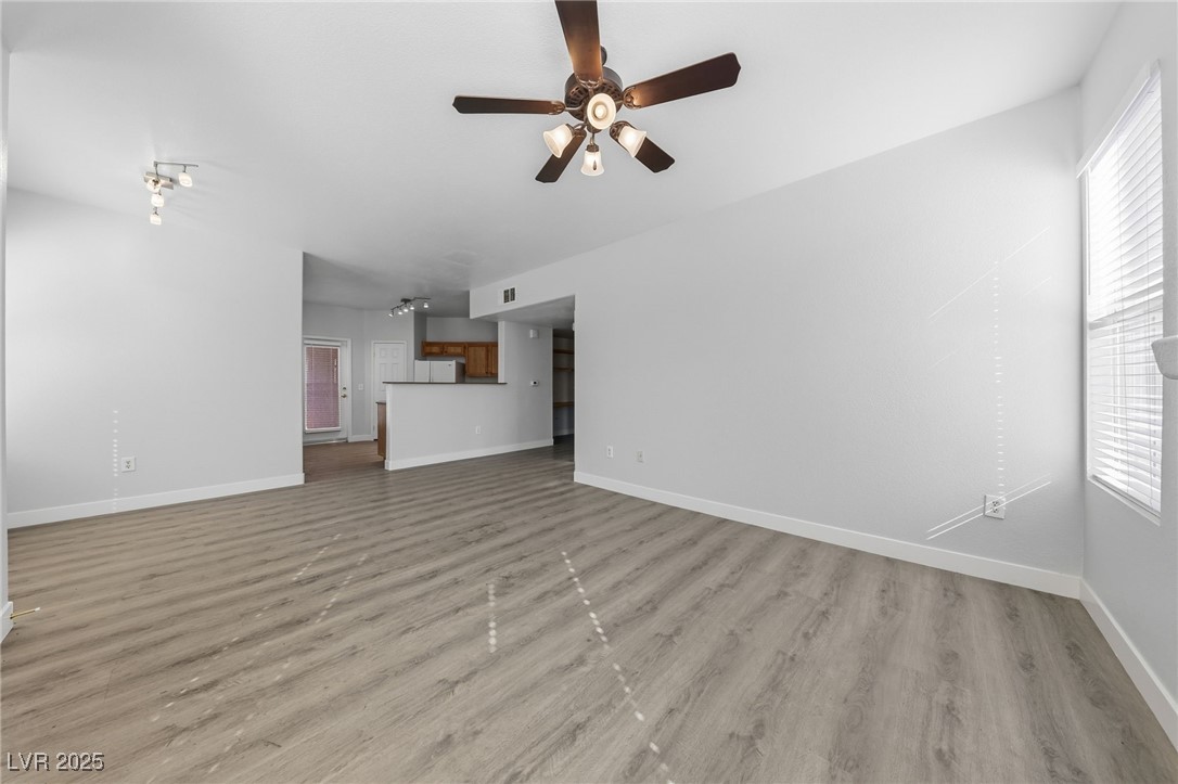 10001 Peace Way, Unit 1270 Las Vegas, NV 89147 - Photo 6 of 30
