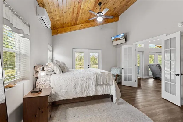 $729,000 | 539 Northwest 5th Avenue, Steinhatchee, FL 32359