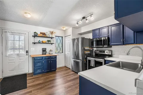 $395,000 | 6738 South Independence Street, Littleton, CO 80128