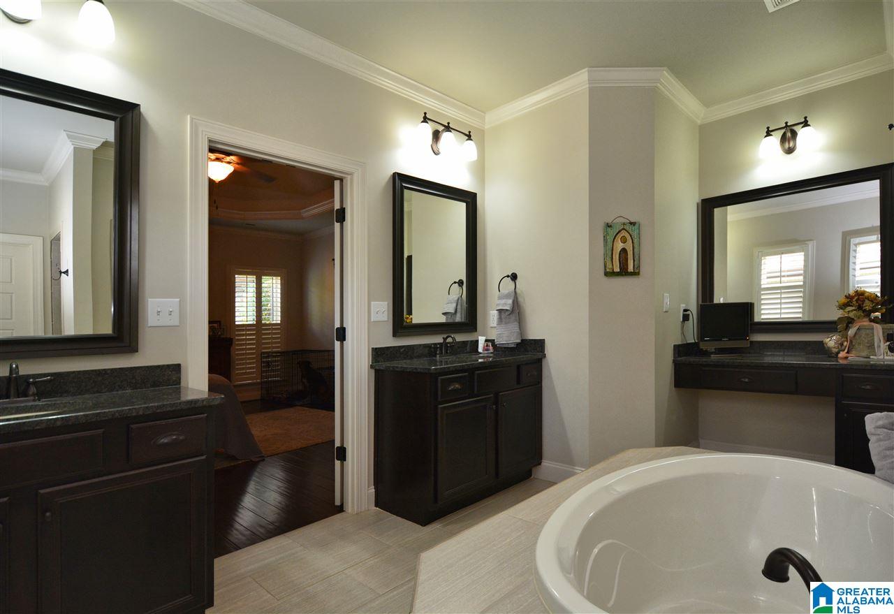 304 Dunrobin Circle Pelham, AL 35124 - Photo 19 of 48
