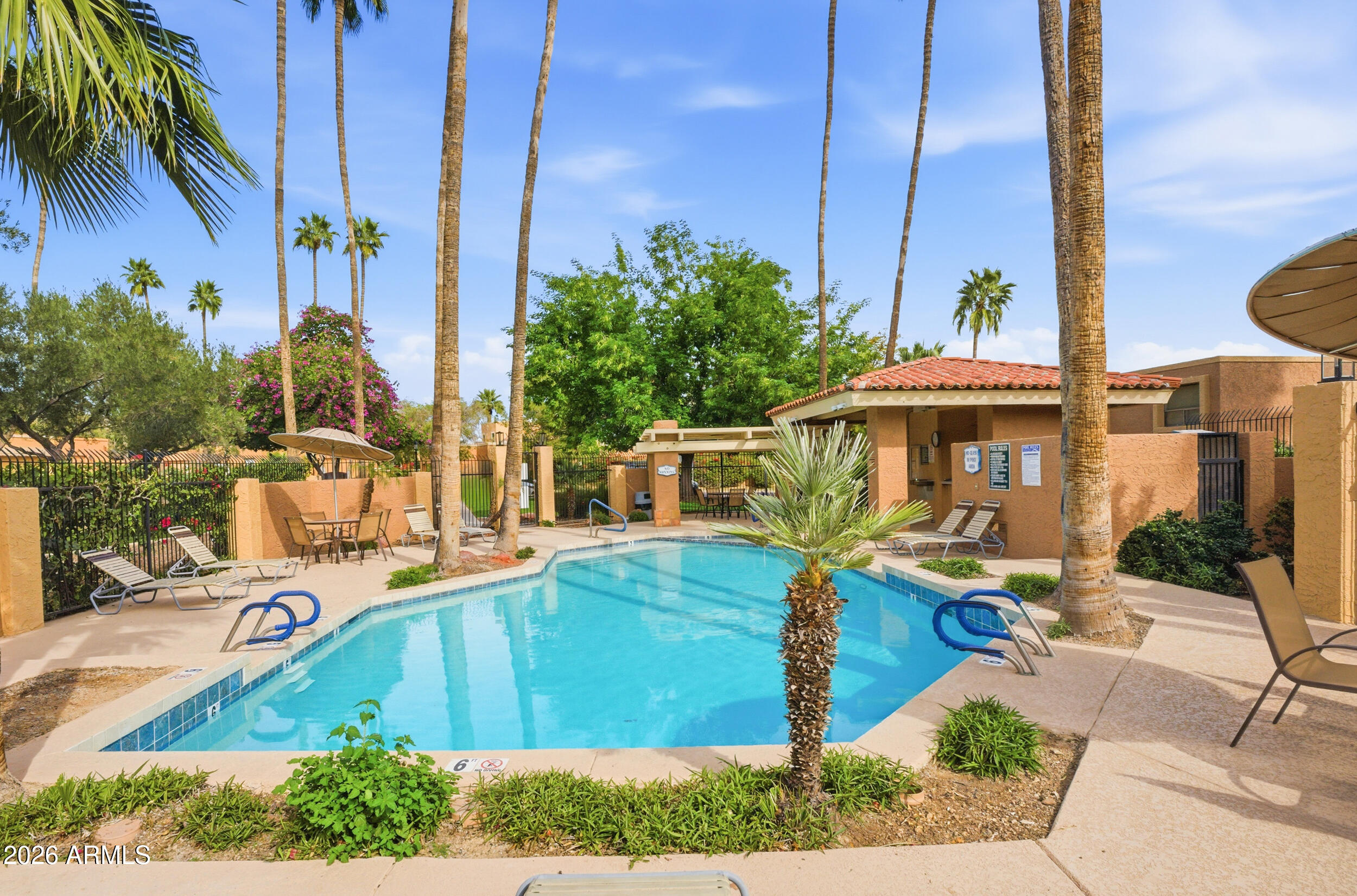 1032 East Clinton Street Phoenix, AZ 85020 - Photo 32 of 34 Heated Community Pool