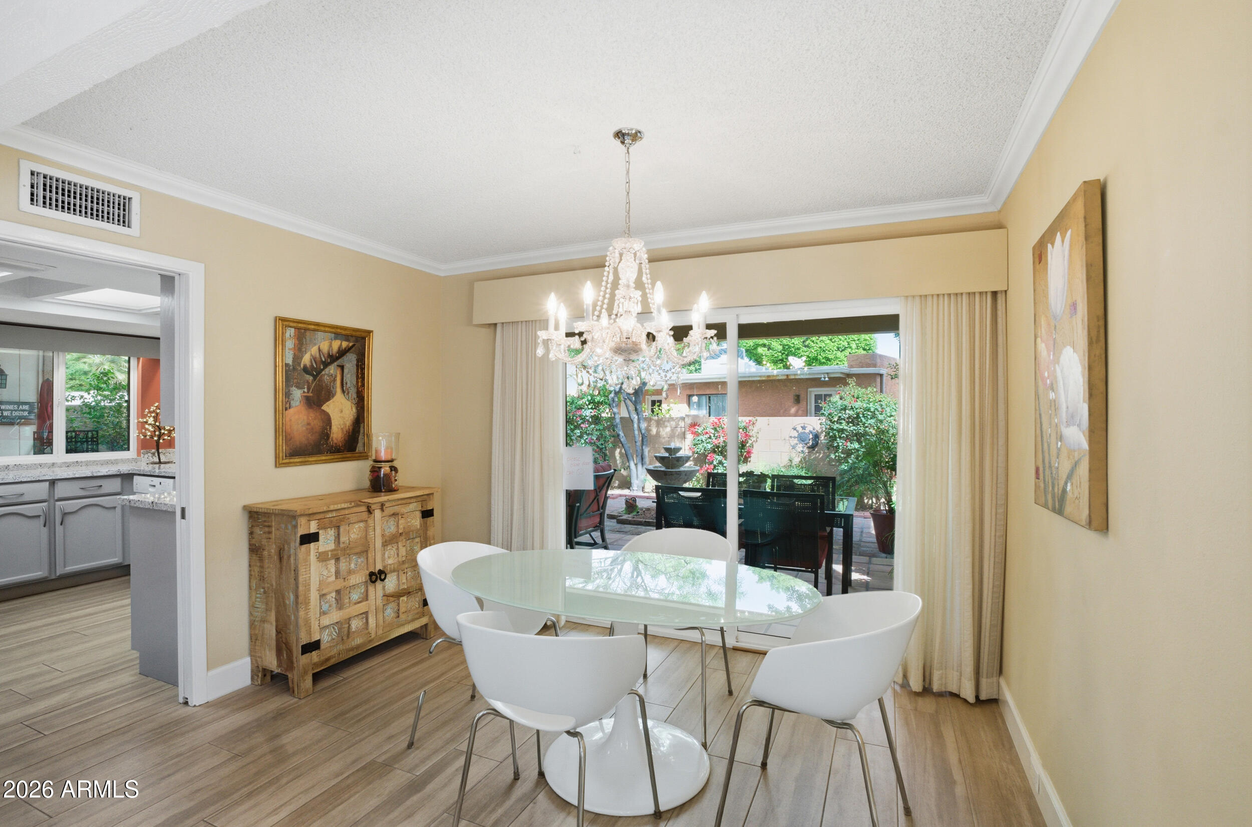 1032 East Clinton Street Phoenix, AZ 85020 - Photo 9 of 34 Dining Room