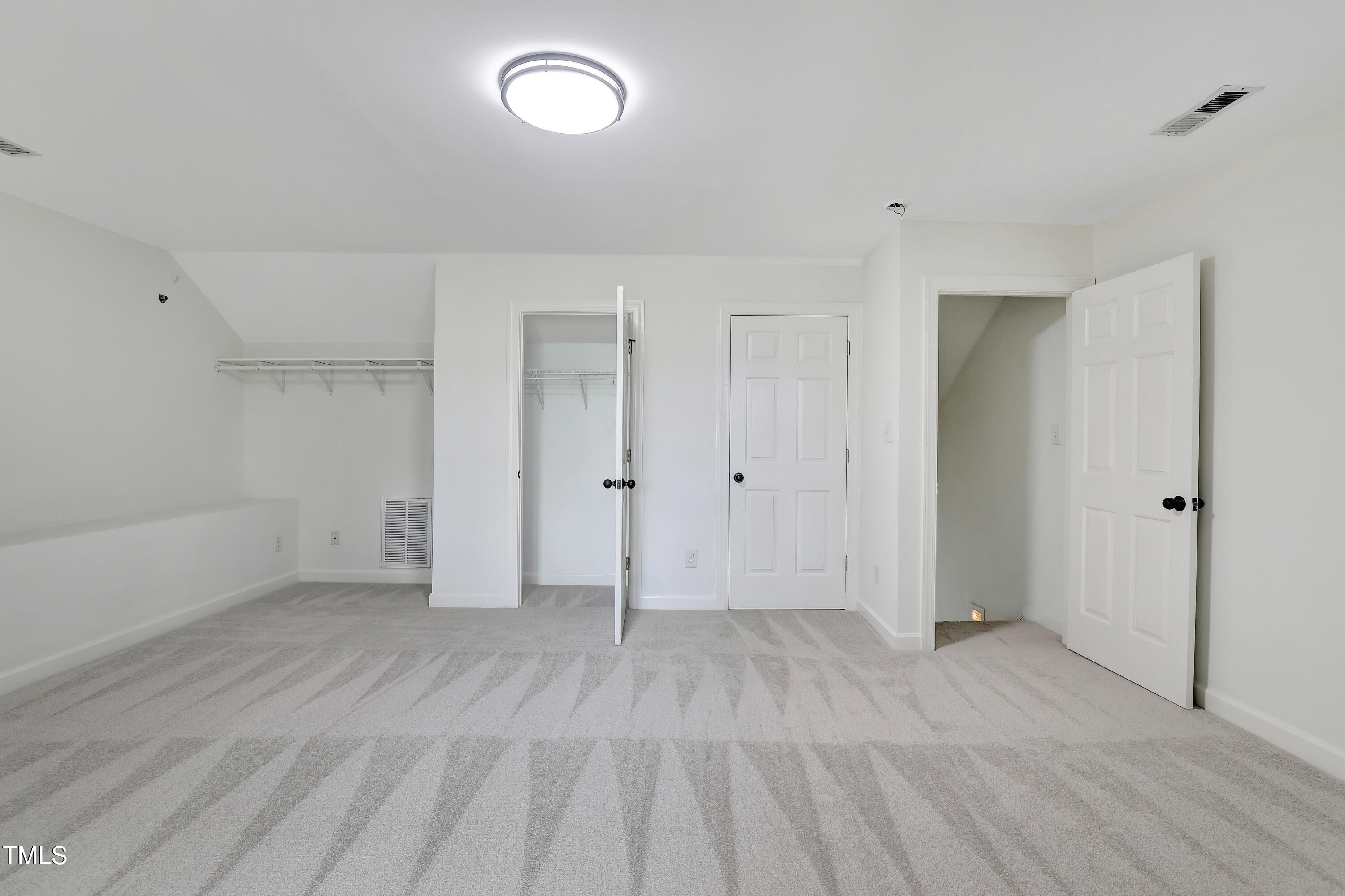 814 Cotton Exchange Court Raleigh, NC 27608 - Photo 28 of 35 wooden floor in an empty room
