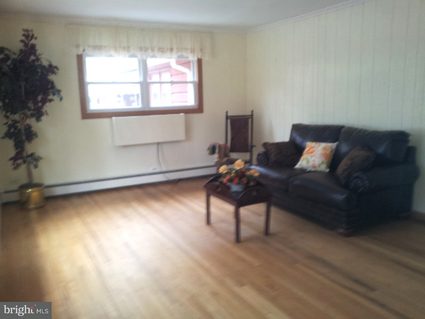573 Tabernacle Road Medford, NJ 08055 - Photo 12 of 22 a living room with furniture and a wooden floor