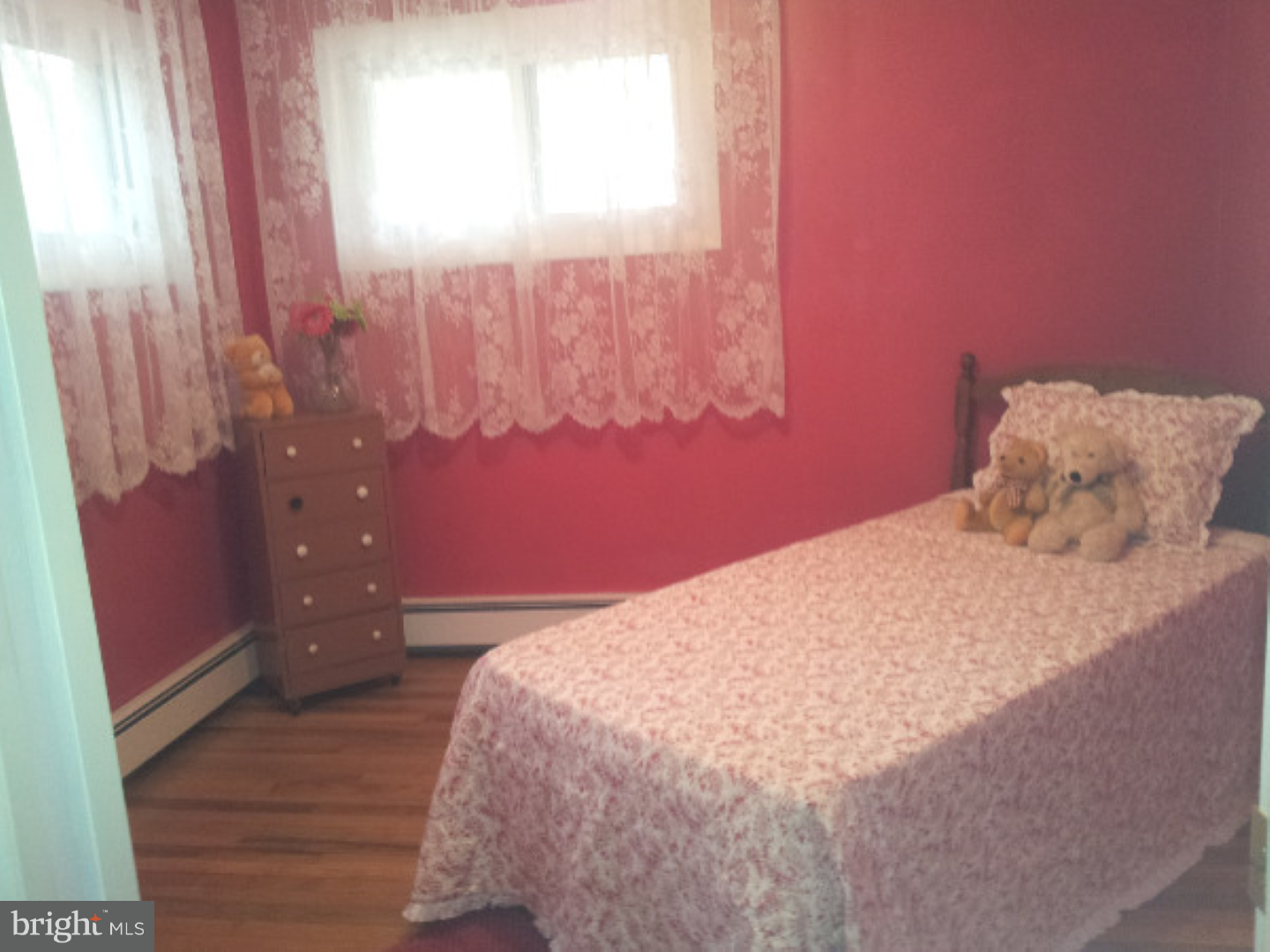573 Tabernacle Road Medford, NJ 08055 - Photo 7 of 22 a bedroom with a bed and a window