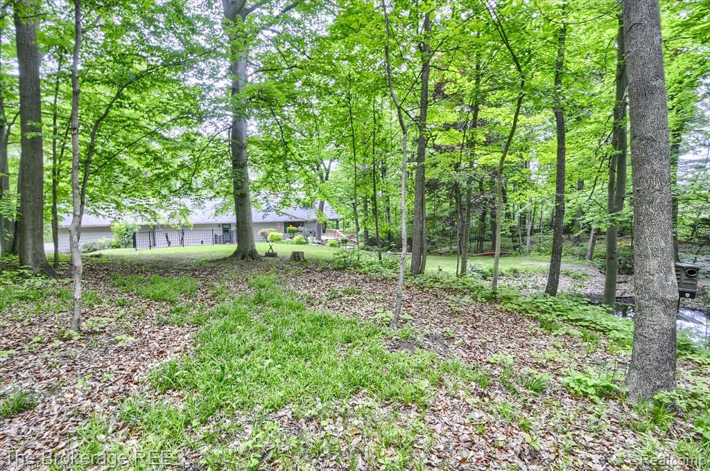 605 Morrish Road Flushing, MI 48433 - Photo 30 of 41