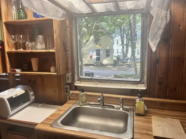 $62,000 | 2 Merrill Avenue, Hamilton, MA 01982