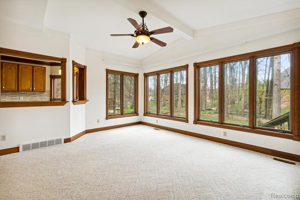 1336 Kings Pointe Road Grand Blanc, MI 48439 - Photo 19 of 62