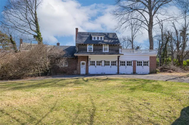 a front view of house with yard