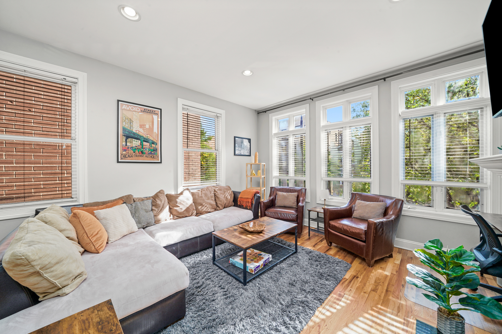 1636 West Warren Boulevard Chicago, IL 60612 - Photo 27 of 39 a living room with furniture large window and a table