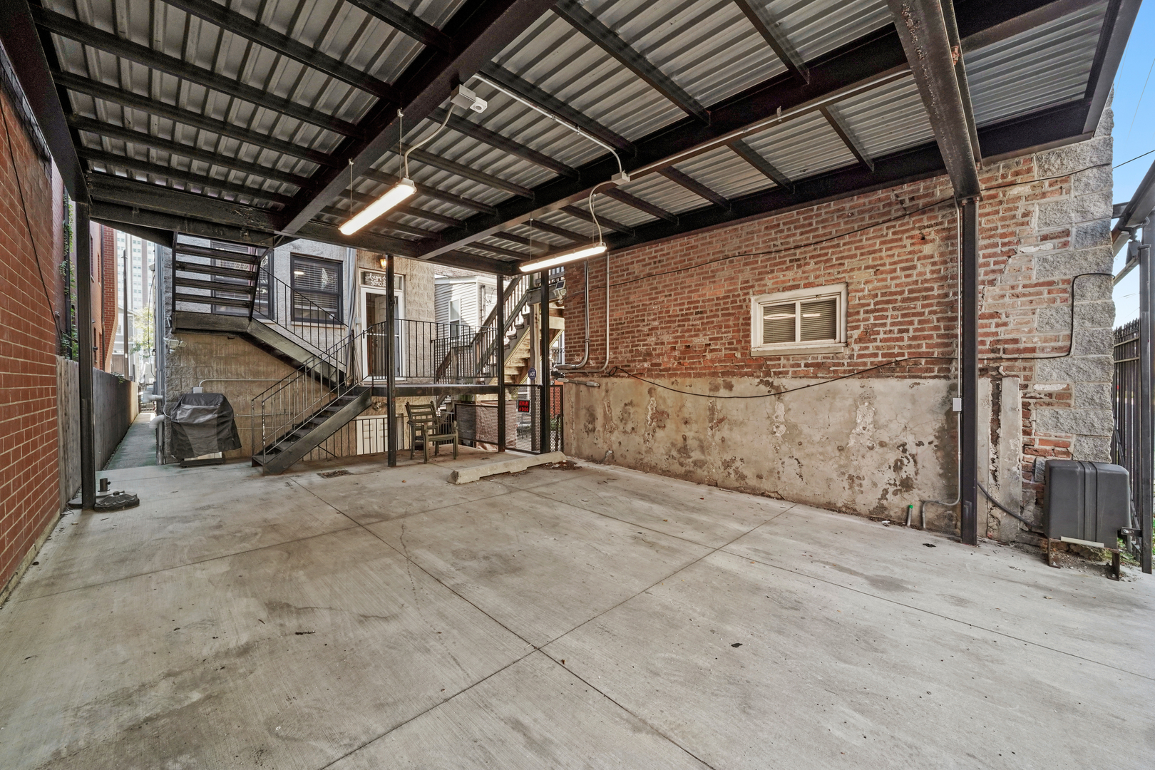 1636 West Warren Boulevard Chicago, IL 60612 - Photo 37 of 39