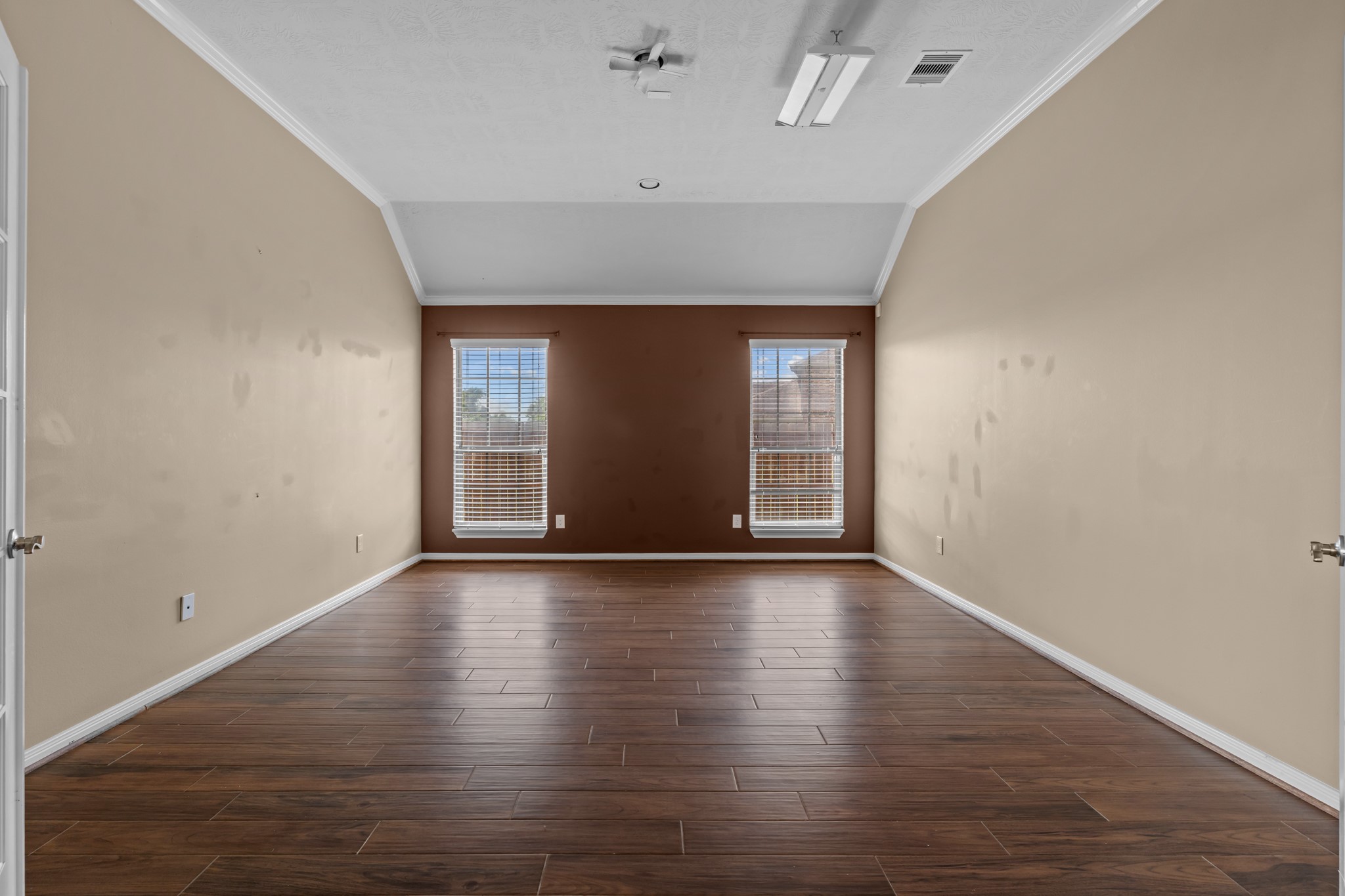 28027 Trade Wind Court Rosharon, TX 77583 - Photo 12 of 37 Gallery Image 12