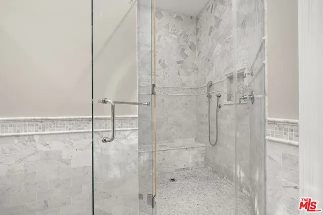 $20,000 | 4923 Amigo Avenue, Tarzana, CA 91356