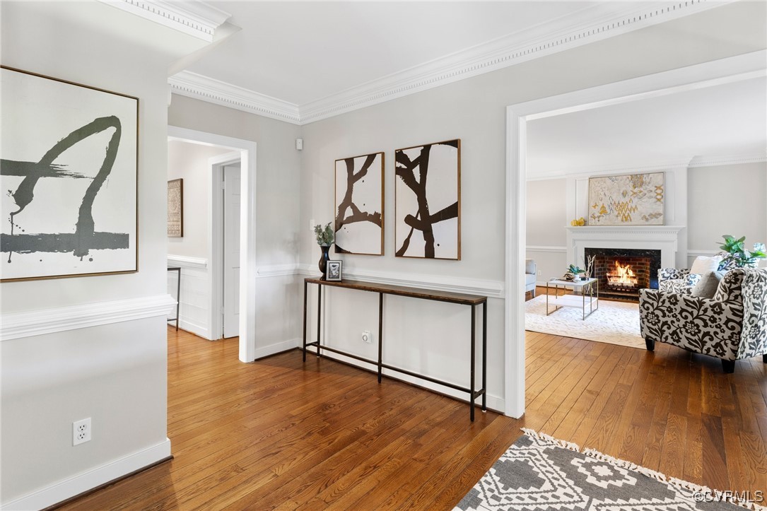 17 Dahlgren Road Richmond, VA 23238 - Photo 4 of 49 a living room with furniture and a wooden floor