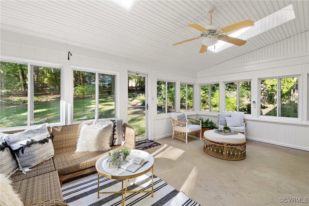 17 Dahlgren Road Richmond, VA 23238 - Photo 44 of 49 a living room with furniture and a large window