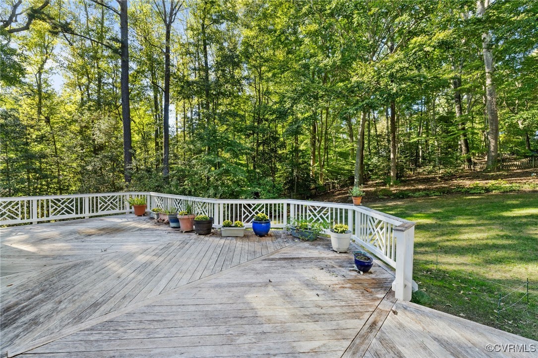 17 Dahlgren Road Richmond, VA 23238 - Photo 45 of 49 a view of deck with chairs and wooden fence