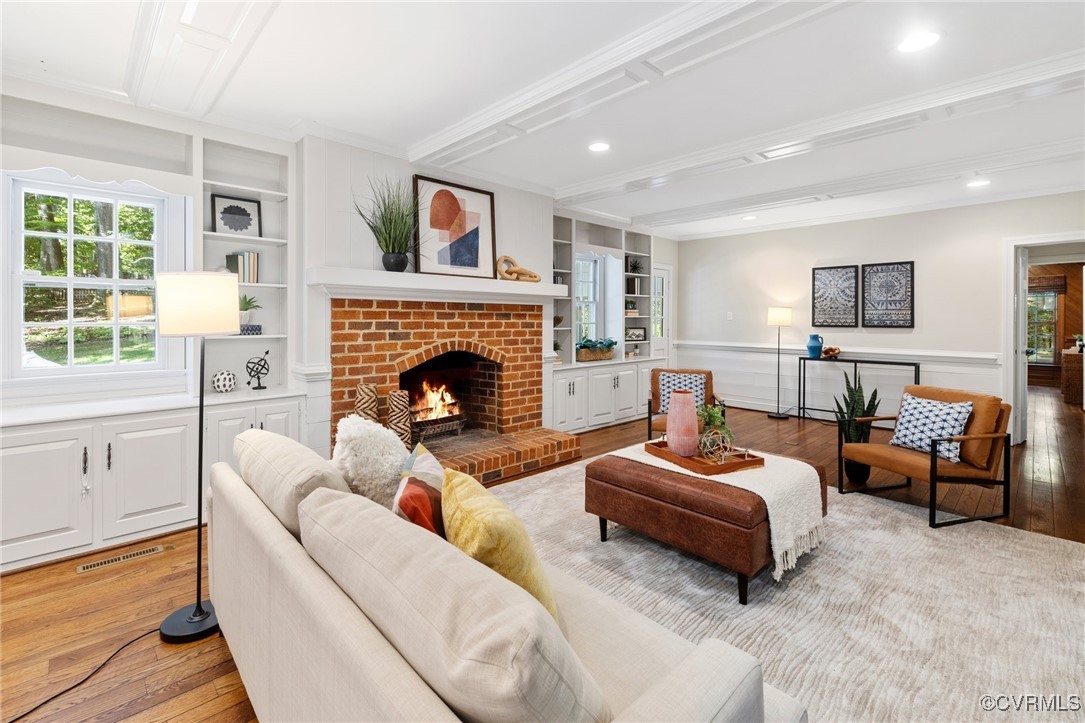 17 Dahlgren Road Richmond, VA 23238 - Photo 10 of 49 a living room with furniture and a fireplace