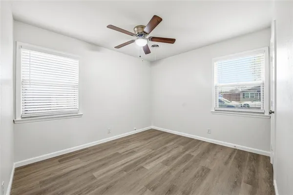$2,295 | 700 West Cedar Street, Hurst, TX 76053