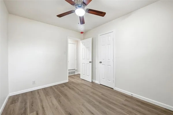 $2,295 | 700 West Cedar Street, Hurst, TX 76053
