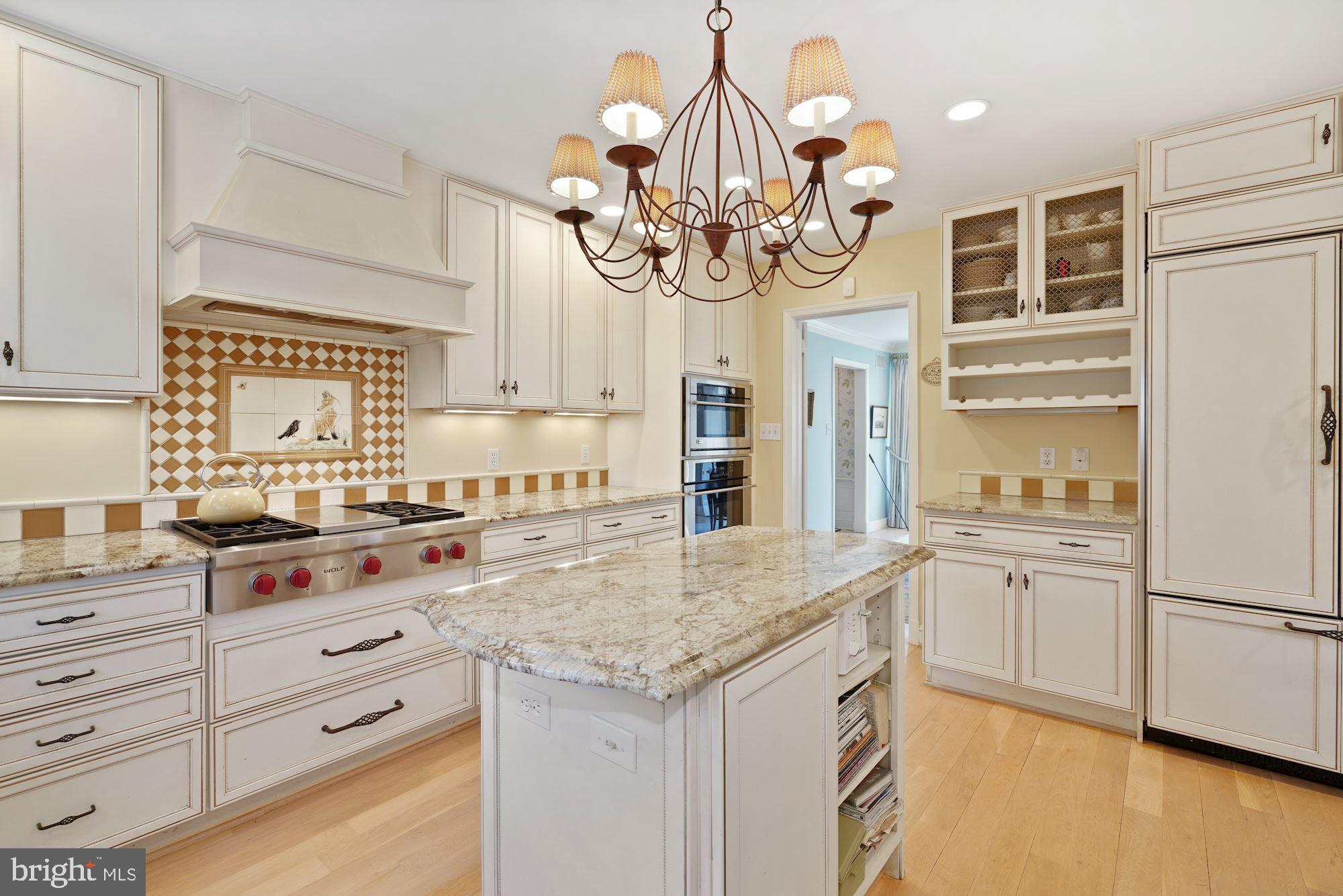 4777 Dexter Street Northwest Washington, DC 20007 - Photo 12 of 30 Country Kitchen