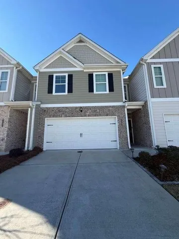 $2,300 | 7565 Knoll Hollow, Lithonia, GA 30058