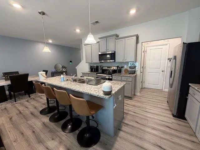 $2,300 | 7565 Knoll Hollow, Lithonia, GA 30058