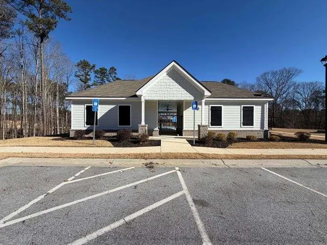 $2,300 | 7565 Knoll Hollow, Lithonia, GA 30058