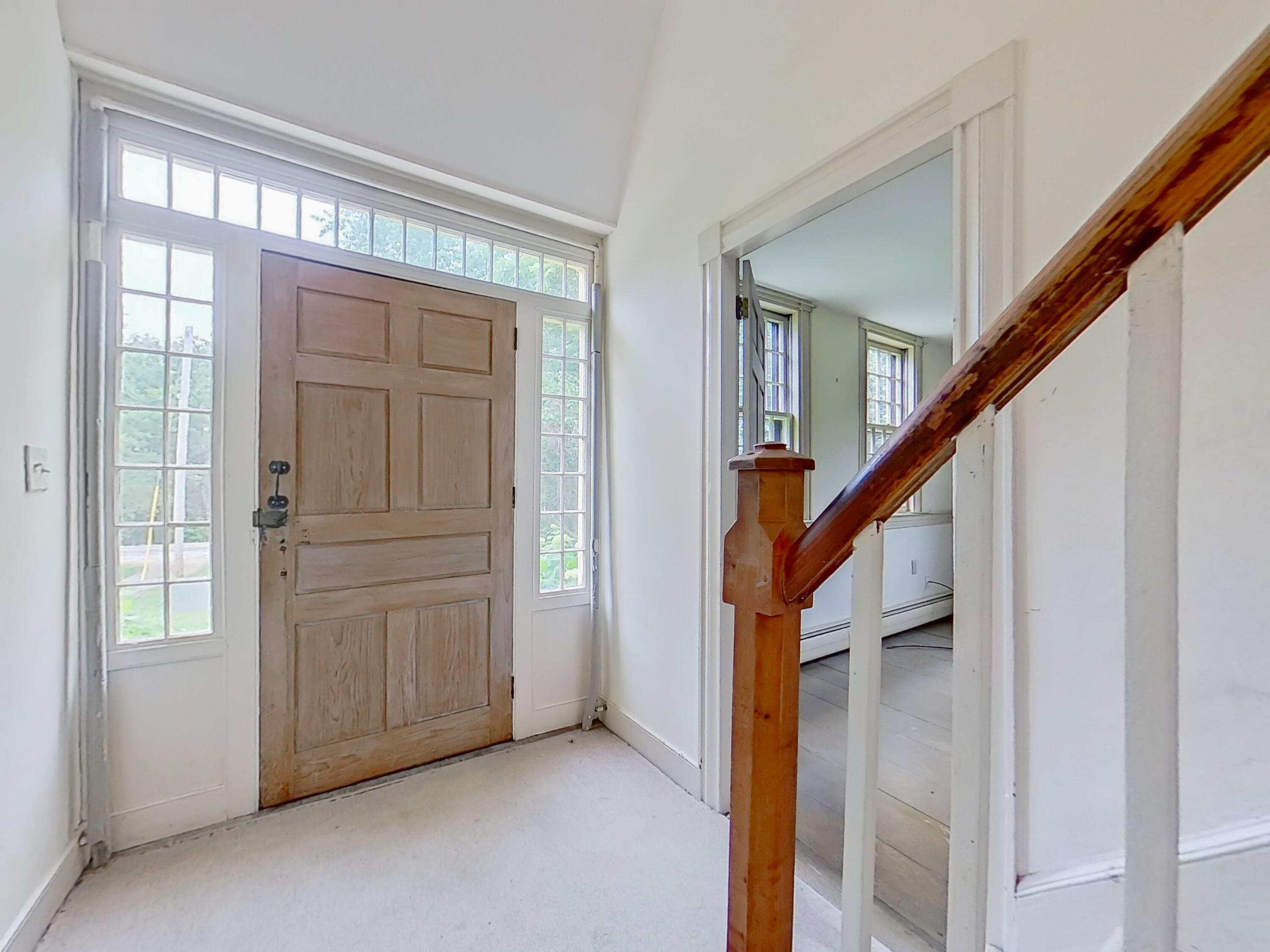 549 Litchfield Road Bowdoin, ME 04287 - Photo 35 of 104 Front Hallway