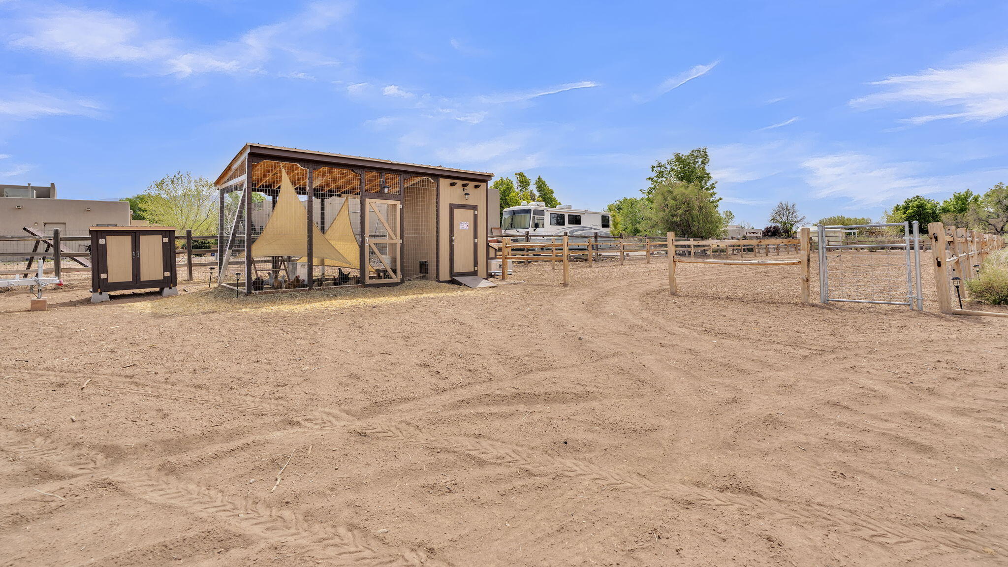 23 Paseo C'De Baca Road Corrales, NM 87048 - Photo 14 of 99 Gallery Image 14