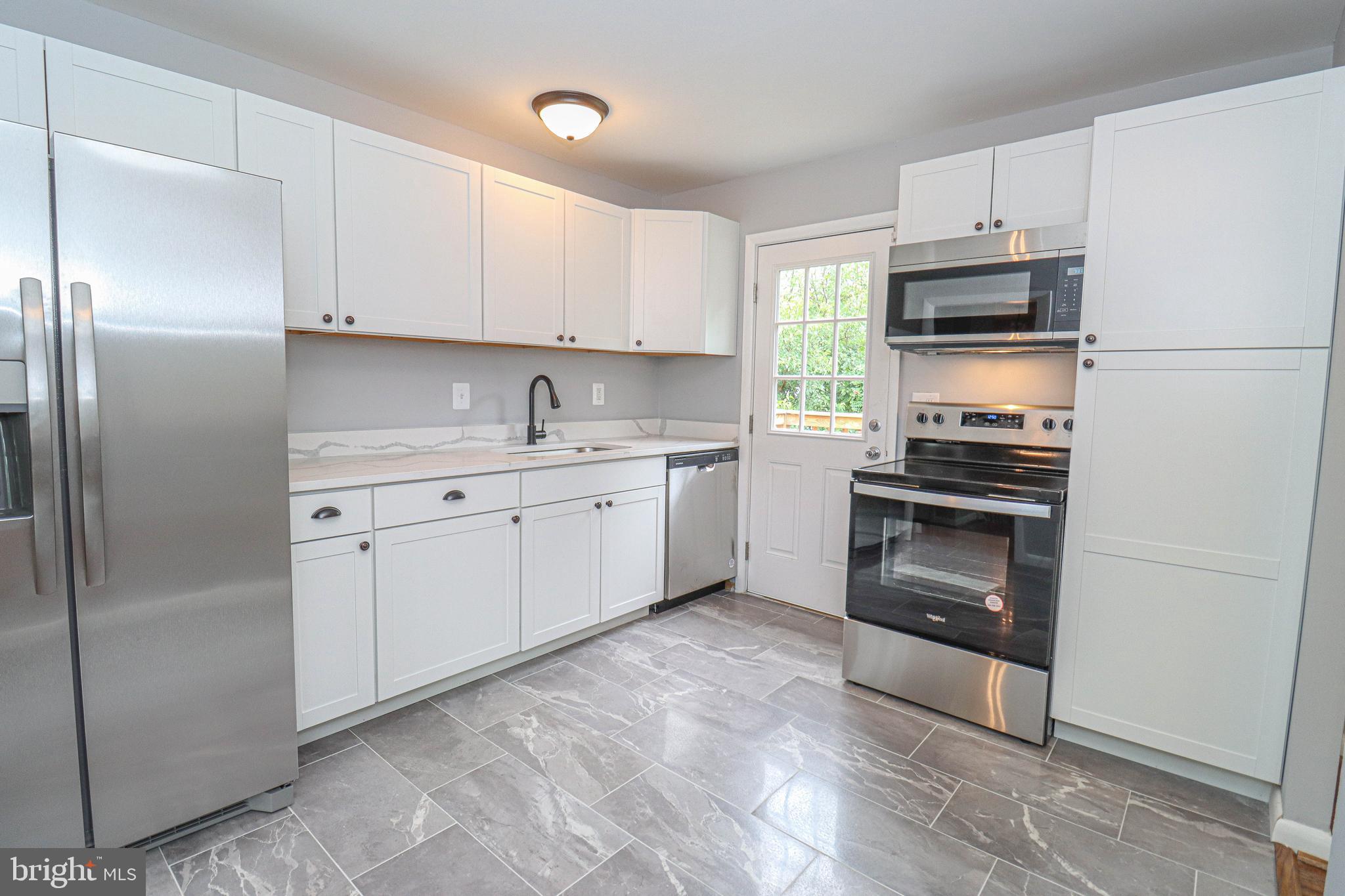 7600 Laurel Ridge Court Laurel, MD 20707 - Photo 2 of 30