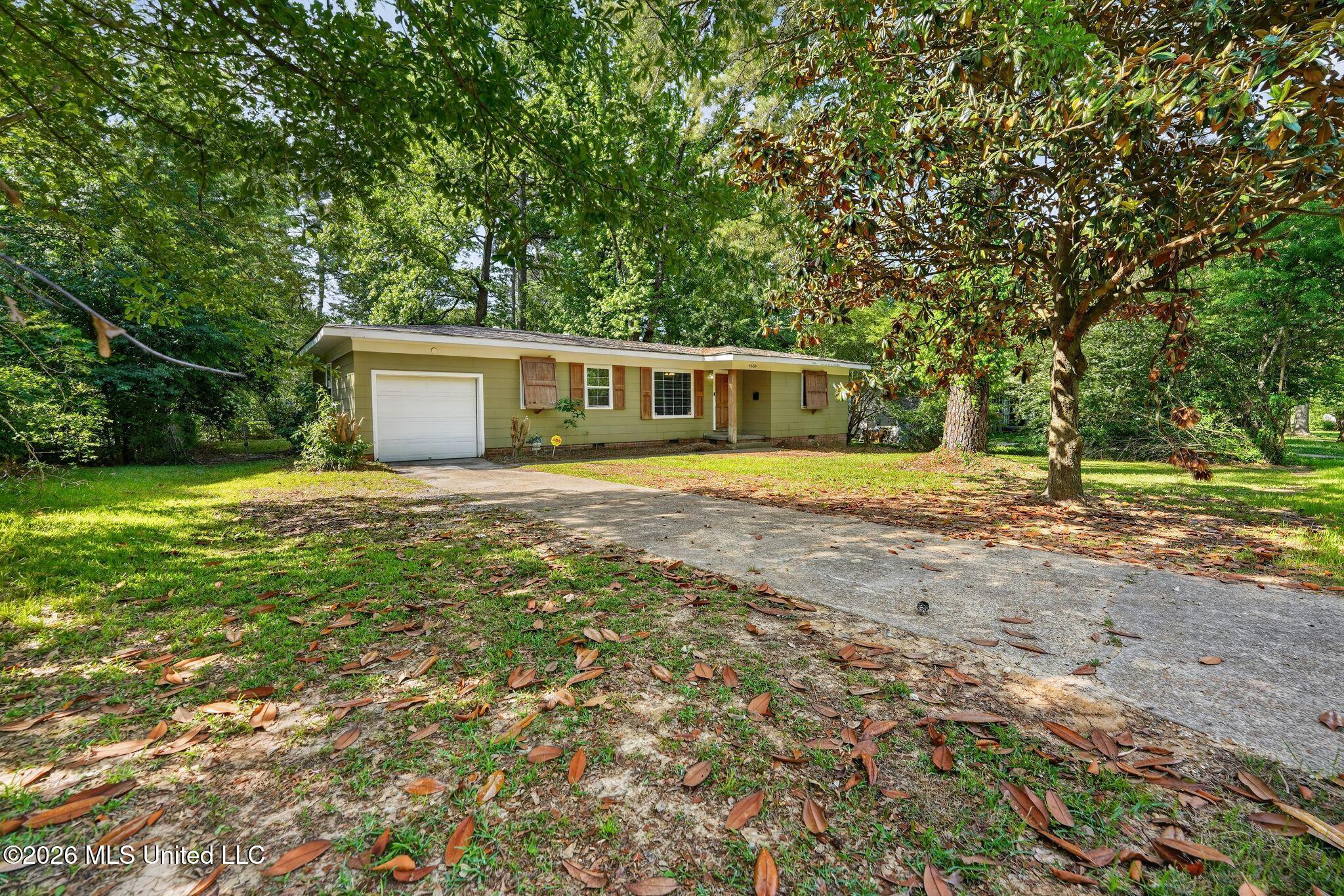 1639 Lockwood Avenue Jackson, MS 39211 - Photo 1 of 30 06_1639_Lockwood_Ave_Jackson_MS_39211-Ex
