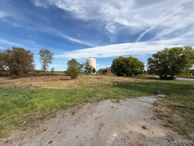 $114,900 | 6218 Broadway, Lancaster, NY 14086