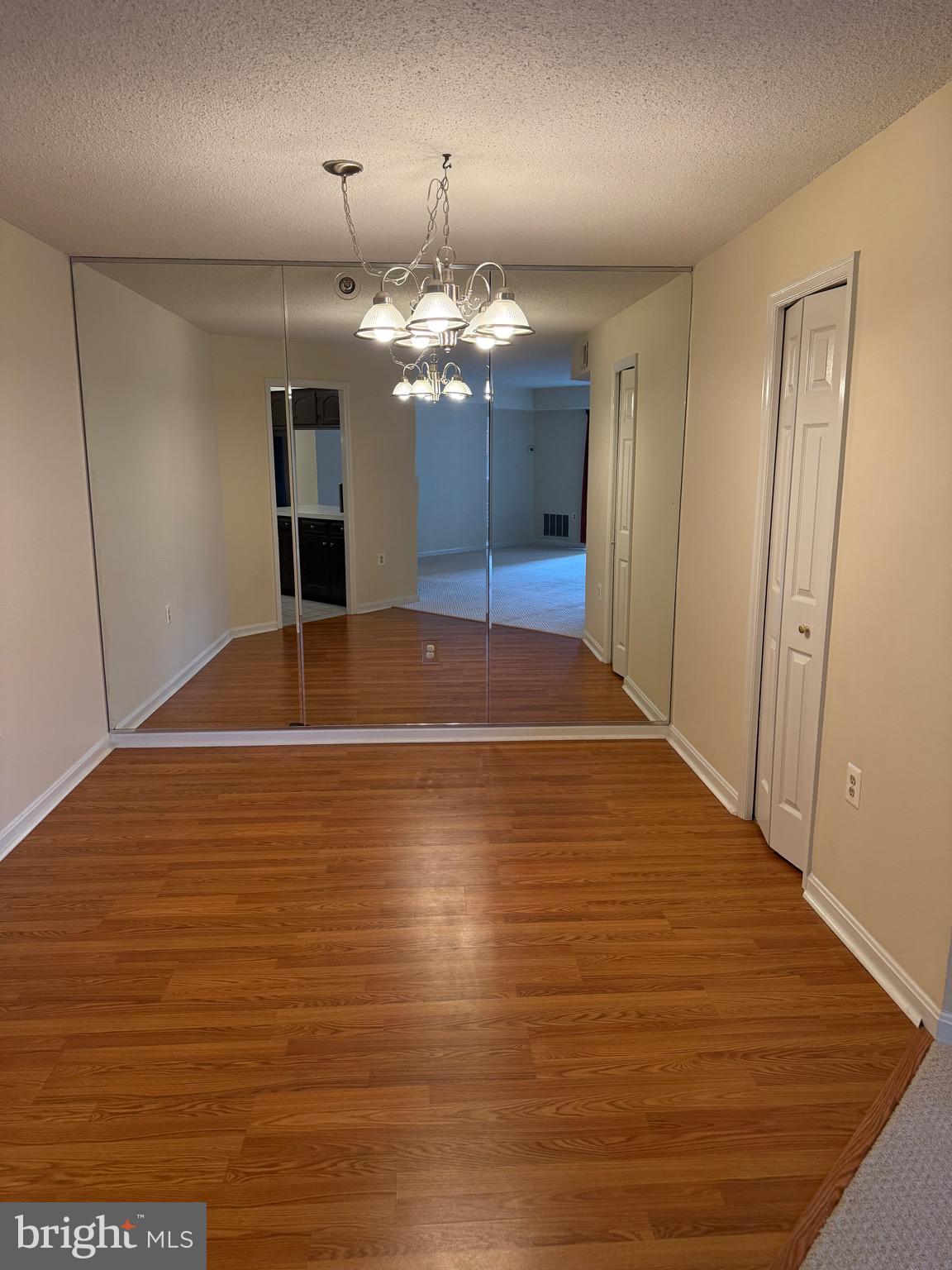 1301 North Courthouse Road, Unit 910 Arlington, VA 22201 - Photo 9 of 17 Dining Room